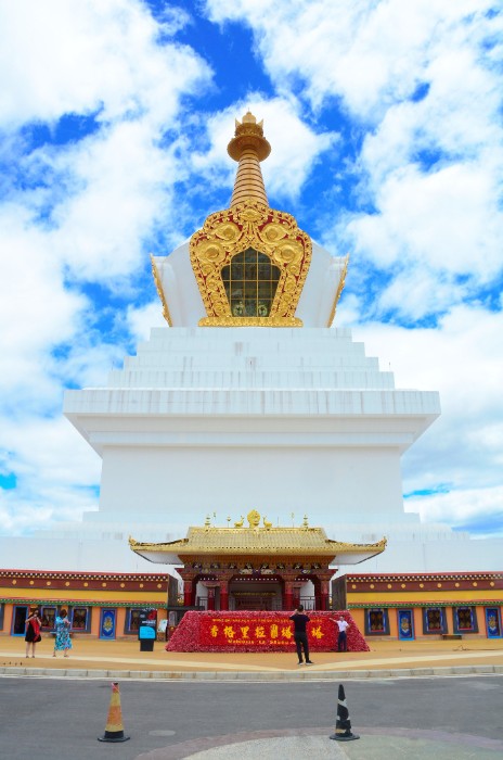 TU VIỆN TÙNG TÁN LÂM Ở SHANGRI-LA