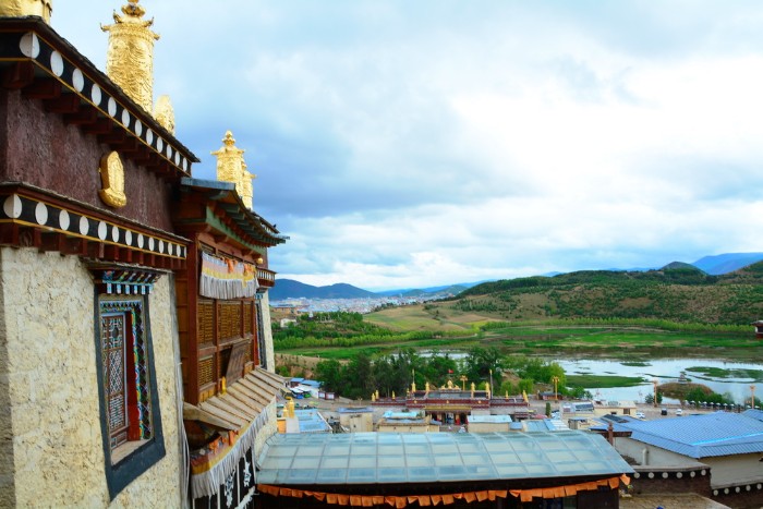 TU VIỆN TÙNG TÁN LÂM Ở SHANGRI-LA