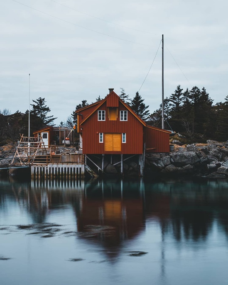 ngoi-lang-co-ten-goi-ngan-nhat-o-Na-Uy-4