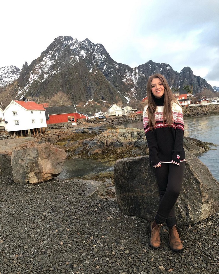 ngoi-lang-co-ten-goi-ngan-nhat-o-Na-Uy-6