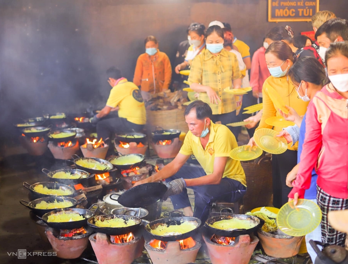 TSTtourist-ngoi-chua-dai-khach-banh-xeo-chay-hon-20-nam-1