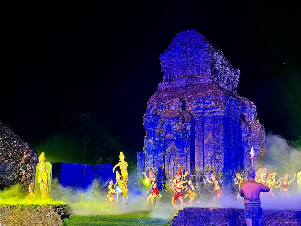 TSTtourist-khai-hoi-nam-du-lich-quoc-gia-2022-diem-den-du-lich-xanh-1