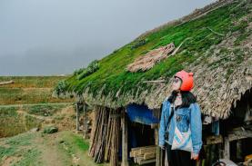 Những ngôi nhà 'phủ chăn' trên mái, giữ cho hè mát, đông ấm ở Hà Giang