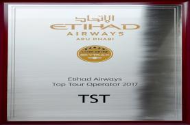 TST tourist vinh dự đón nhận giải thưởng Top Agents 2016 của hãng hàng không Etihad Airways