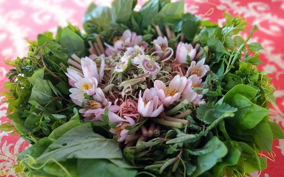 TST-Tourist-lau-mam-3