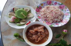 Đặc sản hoa thủy liễu chấm mắm cá mề gà