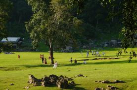 Hang Táu - ngôi làng nguyên sơ ở Mộc Châu