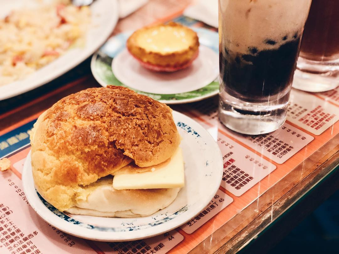 Bánh bơ dứa Hong Kong